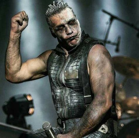 Pin di Katebdx su Rammstein | Foto di celebrità, Foto, Celebrità