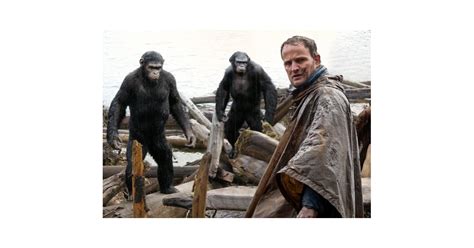 Malcolm (Jason Clarke) encounters a couple of apes. | Dawn of the ...