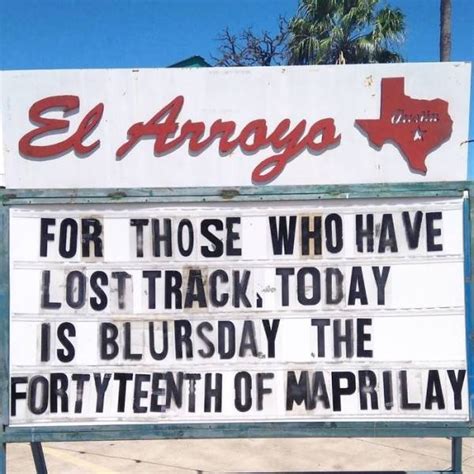 El Arroyo Signs (44 pics)