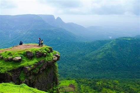 Matheran: A Quaint Hill Station Of Maharashtra - OYO