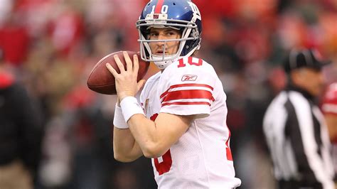 Giants’ Eli Manning promises better season | PIX11