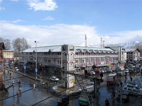 Shopping at Lal Chowk Srinagar, India - Location, Facts and all about Shopping at Lal Chowk ...