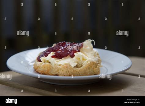 Cornish Cream tea Stock Photo - Alamy