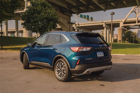 2020 Ford Escape Hybrid: A greener small SUV - CNET