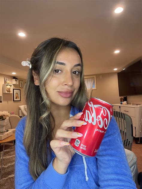 TikTok Convinced Me to Curl My Hair With a Soda Can - FashionFBI-The Blog of Fashion and Trends