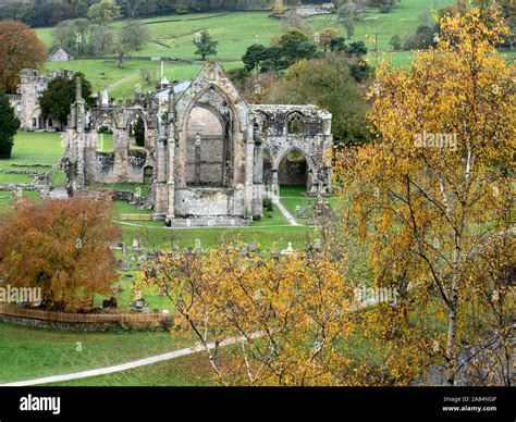 Ruins of the 12th century Augustinian monastery Bolton Priory in autumn ...