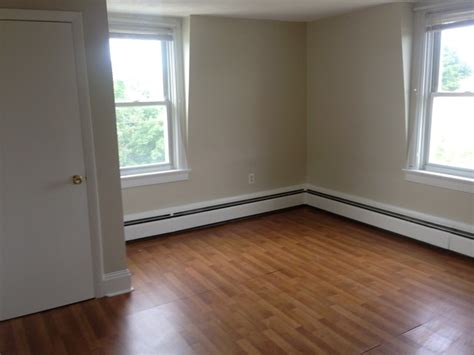 LARGE 1 BEDROOM!! ALL UTILITIES INCLUDED! - Apartment for Rent in Providence, RI | Apartments.com