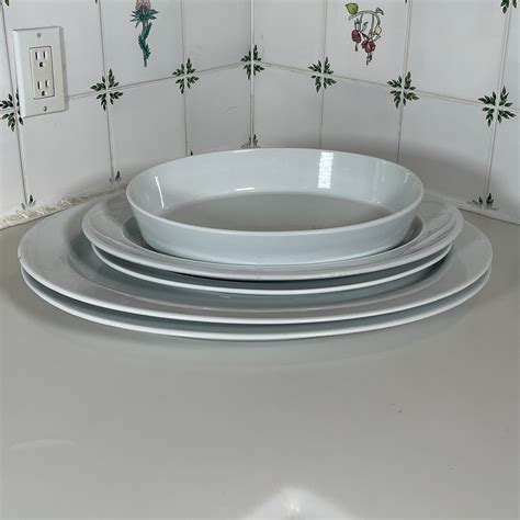 (5pc) WHITE SERVING PLATTERS