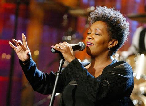 10 Best Anita Baker Songs of All Time - Singersroom.com