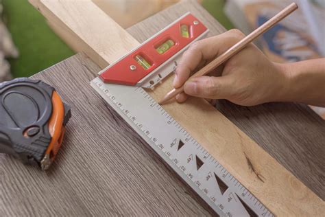 3 Carpentry Tools to Measure Right Angle - Total Care Painting