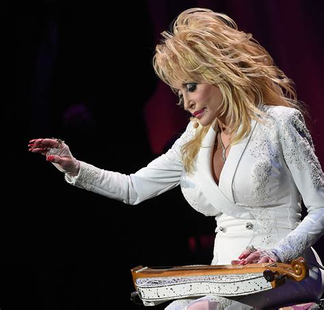 Why Dolly Parton's 'Jolene' Is Her Most Popular, Iconic Song