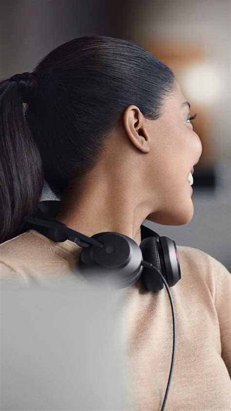 Jabra Evolve2 40 - Engineered to keep you on task. Exceptional audio, outstanding noise ...