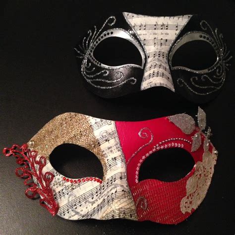 DIY Masquerade Masks by Circle City Creations! Mardi Gras, Carnaval D