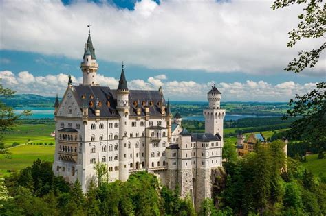 The most beautiful European castles | loveexploring.com