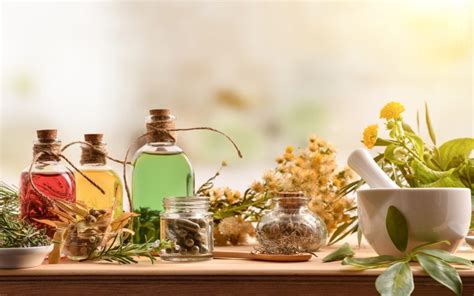 Herbal Medicine vs. Holistic Medicine, What's the Difference? - Cutler Integrative Medicine