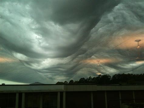 https://www.reddit.com/r/weather/comments/ay8ckp/asperitas_clouds_in_statesboro_georgia_2014_or ...