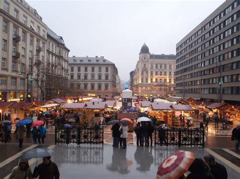 Budapest: Markets, Christmas and Lights | Erasmus blog Budapest, Hungary