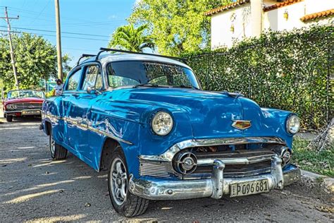 Old Blue Car, Havana, Cuba - Photo of the Day - Havana Times