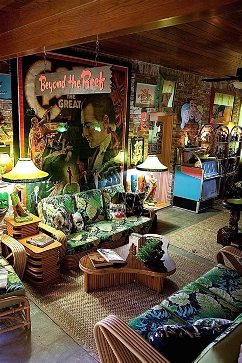 101 Inspiring Vintage Room Designs - Decoratoo | Tiki bar decor, Tiki ...