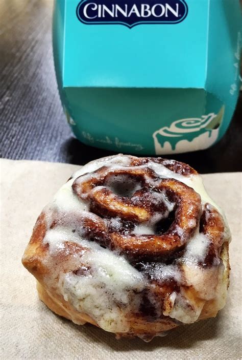 Cinnabon World Famous Cinnamon Rolls - Bakeries - 5100 Kings Plz, Mill ...