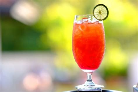 5 Inexpensive Non-Alcoholic Drink Ideas For Weddings | Simple Mocktail Recipes