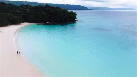 Ultimate Vanuatu Snorkeling Guide: 8 Spots To Visit!