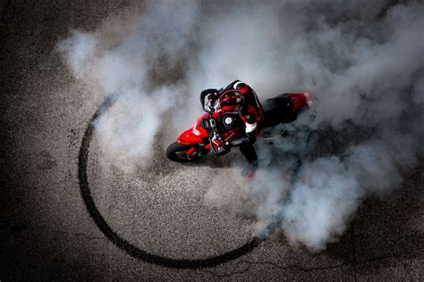 Motorcycle Burnout Wallpapers - Top Free Motorcycle Burnout Backgrounds ...