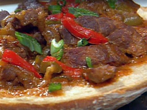 Onion and Pepper Smothered Round Steak Recipe | Food Network