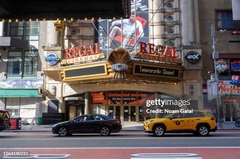 Times Square Movie Theater Photos and Premium High Res Pictures - Getty Images