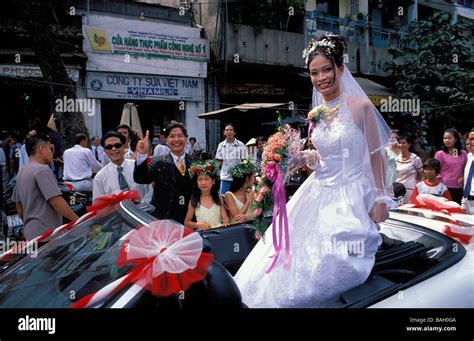 Vietnam, Saigon (Ho Chi Minh City), bride in a convertible car Stock ...