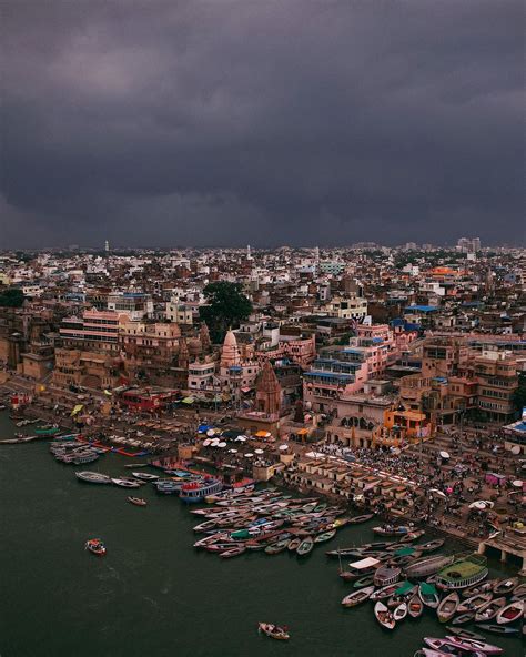 Ghats of Benares in Monsoon : r/unitedstatesofindia