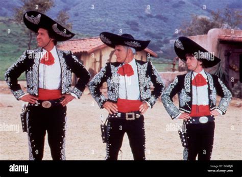 THREE AMIGOS (1986) 3 AMIGOS (ALT) CHEVY CHASE, STEVE MARTIN, MARTIN SHORT TTAM 004 Stock Photo ...