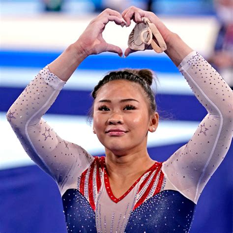 Suni Lee (Gymnast) - Age, Birthday, Bio, Facts, Family, Net Worth ...