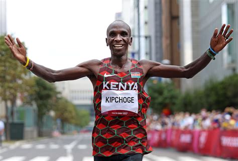 Here's how slowly Eliud Kipchoge runs 85% of the time | Flipboard