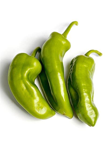 What Is An Anaheim Pepper? All About its Delicious Uses | Spice and Life