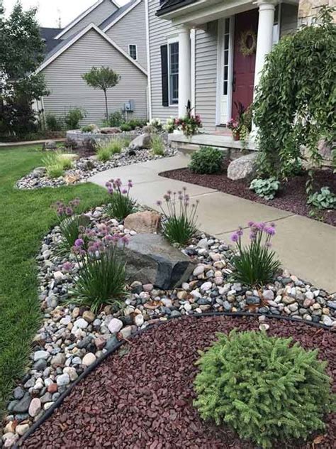 22 Mind-Blowing Front Yard Flower Bed Ideas