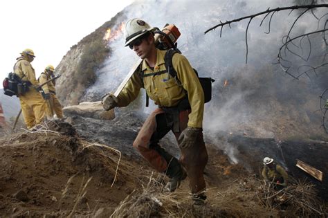 Hotshots: America's elite firefighters - CBS News