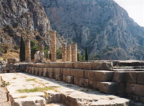 The Temple of Apollo, Delphi, Greece: History, Pictures and Useful Info