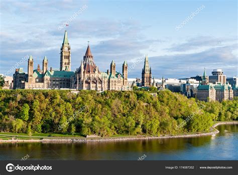 Parliament Hill Ottawa, Parliament Hill Ottawa Wikipedia : View of ...