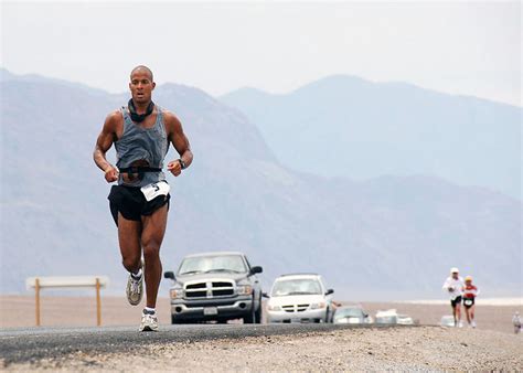 Badwater 135 Ultramarathon 2024 in Death Valley - Rove.me