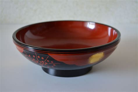 Urushi lacquerware round bowl by Zohiko of Kyoto