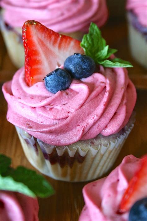 Mixed Berry Cupcakes || Oregon Transplant- Vanilla cake swirled with a fresh berry compote ...