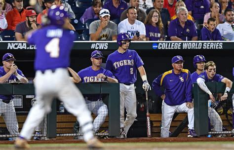 LSU Baseball: Tigers have an obvious choice to replace Paul Mainieri