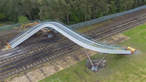 Groundbreaking new bridge design could transform rail crossings across ...