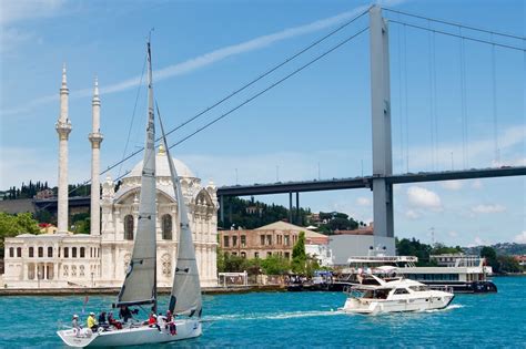 Afternoon Bosphorus Cruise Tour | Istanbul City Tours