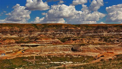 Alberta Badlands | Badlands, Drumheller, Cool landscapes