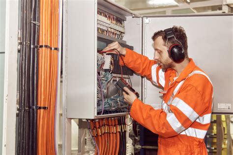 What Is A Master Electrician And What Can They Do?