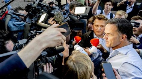 Dutch government collapses as coalition parties disagree over stricter ...