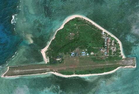 Philippines Urged to Build Military Base on Disputed Spratly Island