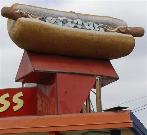 Giant Hot Dog Statues| RoadsideArchitecture.com